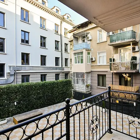 Urban Retreat In The Heart Of Varna Exterior photo